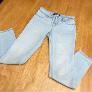 Girls size 8 light washed jeans by Old Navy